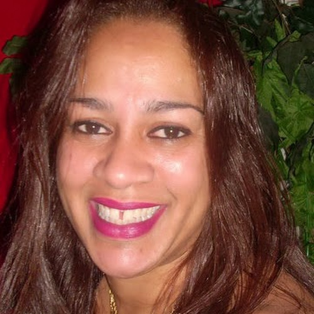 Meet your Posher, Brunilda